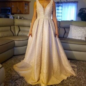 Wedding dress/ bridal shower dress